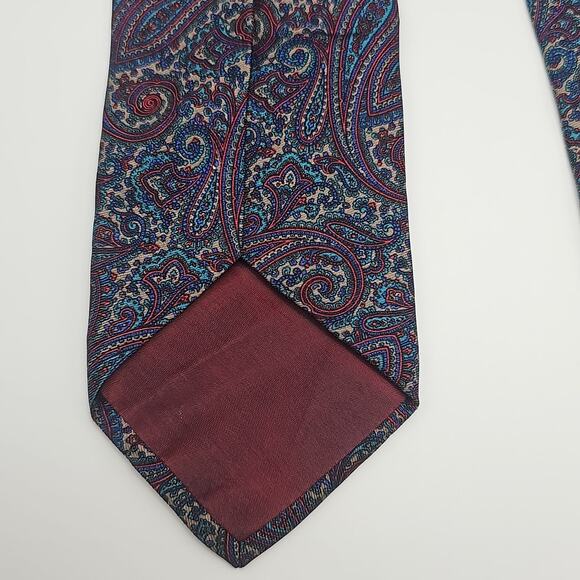Barneys New York Paisley Silk Designer Tie Blue Red Classic 57" - Picture 4 of 6